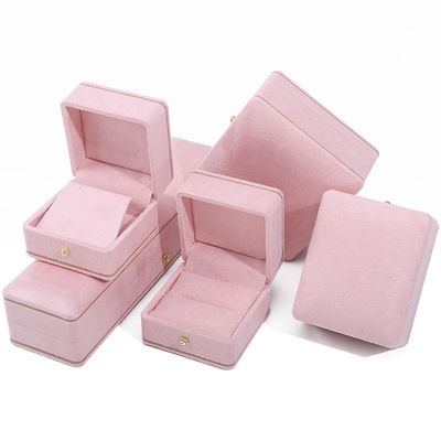 Rechthoekige roze sieraden doos voor aangepaste logo verpakking van armbanden halskettingen en ringen