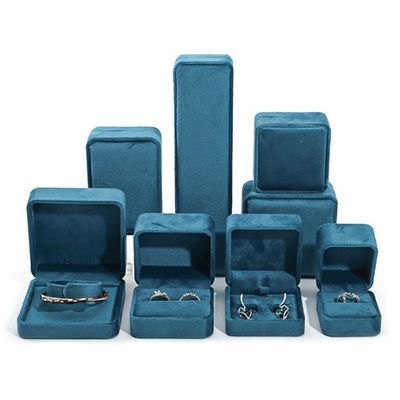 kopen Groothandel productie warm verkopen Luxe Juwelen Doos Gepersonaliseerd Custom logo High end Blauwe halsketting Armband Oordelen Ring Verpakking Fluwelen Juwelen Doos online manufacture