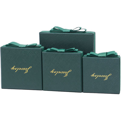 Groene halsketting oorbellen Ring Papier Juwelen Geschenkdoos Op maat Grootte Reghoekige vorm