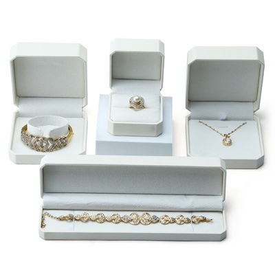 Hanhong sieraden pakket voor oorbellen Armband opslagdoos in wit leer 10*10*5cm