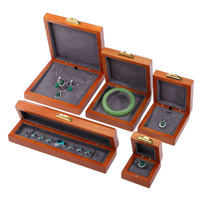 kopen Custom Embossing Logo Luxe Hout Juwelen Doos Verpakking Voor Armband Ketting Set online manufacture