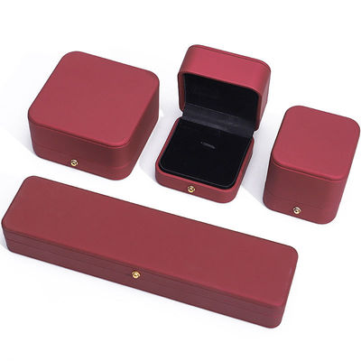 Wind Red Sleek PU Leer Juwelen opslag verpakkingsdoos met gouden knop ornament