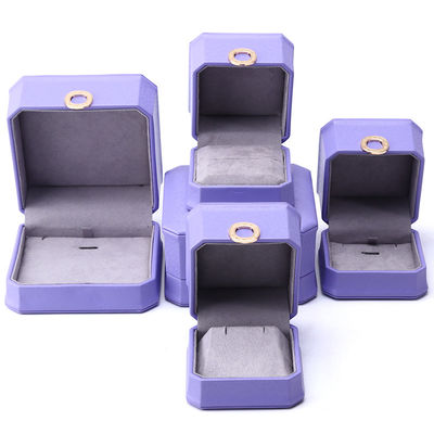 Geweldige paarse octogonale PU-leer sieraden doos voor ring oorstokjes hanger