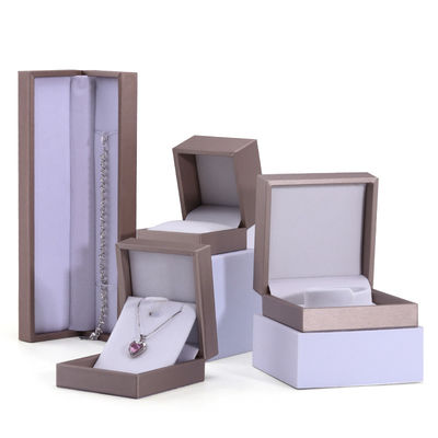 Khaki Borstel Afwerking Fake Lederen Juwelen Luxe Verpakkingsdoos Set Fluwelen voering