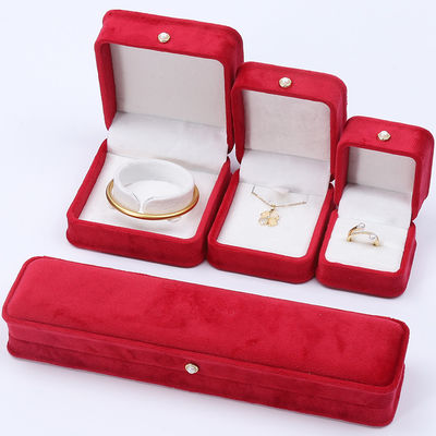 kopen Rood zacht fluwelen juwelendoos Luxe verpakkingsdoos Set voor Ring Hanger Armband online manufacture