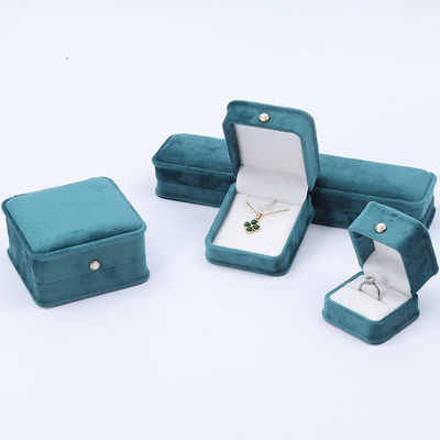 Groothandel Vervaardiging hoogwaardig fluweel Juwelen verpakking Doos Aangepaste halsketting Armband Oorbellen Ring juwelen set Verpakking groen fluweel juwelen Doos met logo