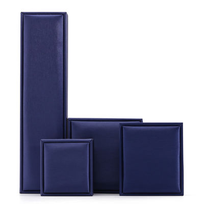 Brush Finishing Soft Faux Leather Juweliersware Storage Box Package voor Rings Hanger