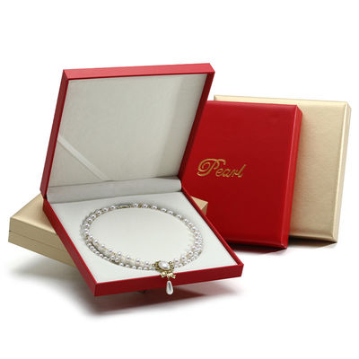 Smaakvolle multifunctioneel PU leer sieraden verpakking organisator voor parel hanger