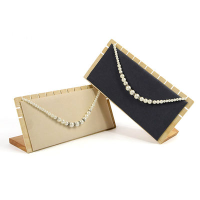 Houten sieraden met inkerige rand