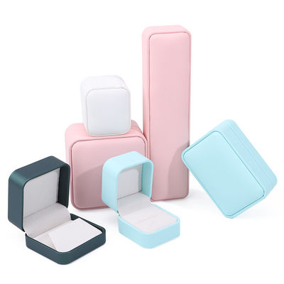Multi-Color Convex-Roof PU Leer Juwelen opslagdoos Pakket voor Ring Hanger