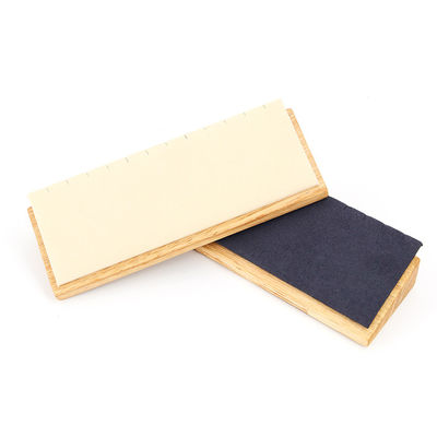 Houten hanger met meerdere cellen, displayplaat, halsketting, juwelen, expositiebak