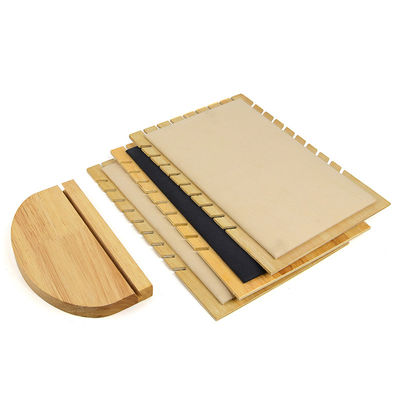 Houten hangertje met gesneden rand