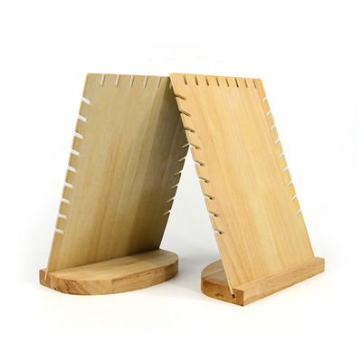 Houten hangertje met gesneden rand