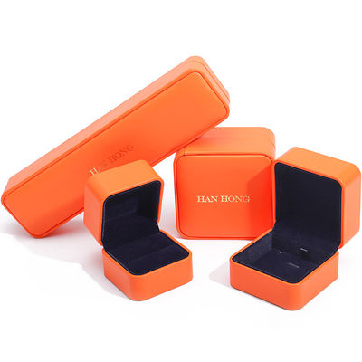 Warm stempelen gladde valse lederen sieraden doos verpakking set zachte fluwelen bekleding