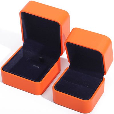 Warm stempelen gladde valse lederen sieraden doos verpakking set zachte fluwelen bekleding