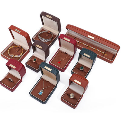 Soft Touch Convex Dak Fake Lederen Sieraden Verpakkingsdoos Set voor Ring Armband