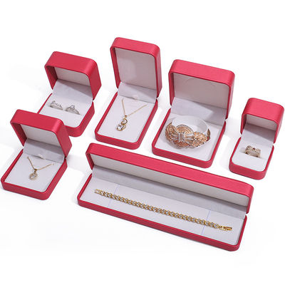Noble Red PU Leather Luxury Jewelry Packaging Box Set met zachte fluwelen bekleding