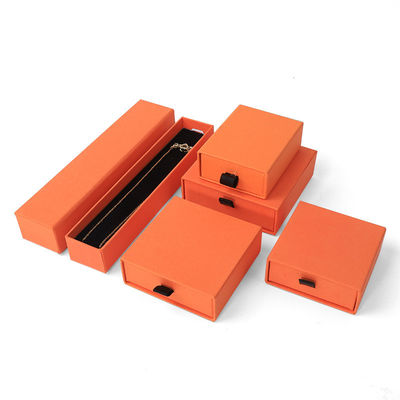 Groothandel Vervaardiging Eco Friendly hoogwaardig cadeau Sieraden Doos Gepersonaliseerde Persoonlijke Ring Halsketting Oorbellen Armband Verpakking Oranje Karton Papier Laaier Sieraden Doos met logo
