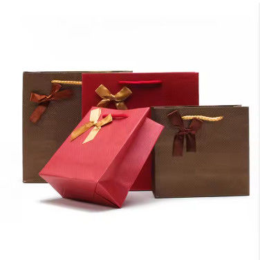 zwarte vierkante fluwelen sieraden trouwring verpakking sieraden doos