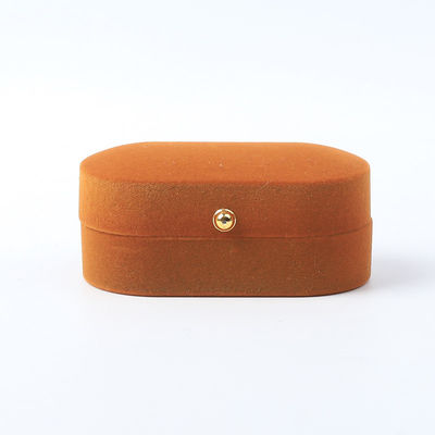 Gepersonaliseerde gepersonaliseerde bruine fluwelen sieraden verpakking voor dubbele ring