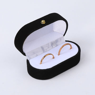 Gepersonaliseerde Zwarte Fluwelen Juwelen Verpakking Bruiloft Verloving Dubbele Ring Luxe Juwelen Doos