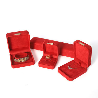 Groothandel Productie Luxe Juwelen Doos Gepersonaliseerd Custom High End Halsketting Armband Oordelen Ring Juwelen Set Verpakking Fluwelen rode Juwelen Doos met logo