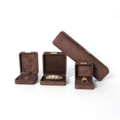 Groothandel Productie Luxe Juwelen Doos Gepersonaliseerd Custom High End Halsketting Armband Oorbellen Ring Juwelen Set Verpakking Fluweelbruine Juwelen Doos met logo