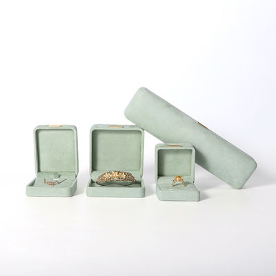 Hoogwaardige luxe lichtgroene flanellen fluwelen sieradendoos voor armband, ketting, ring, oorbel