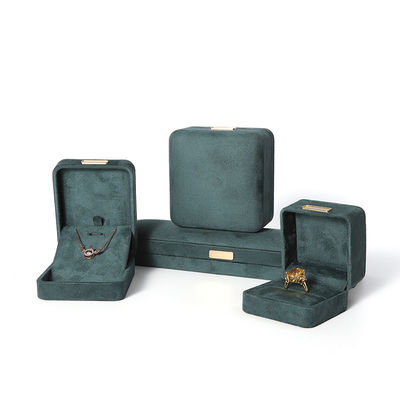 Hoogwaardige luxe groene flanellen fluwelen sieradendoos voor armband, ketting, ring, oorbel