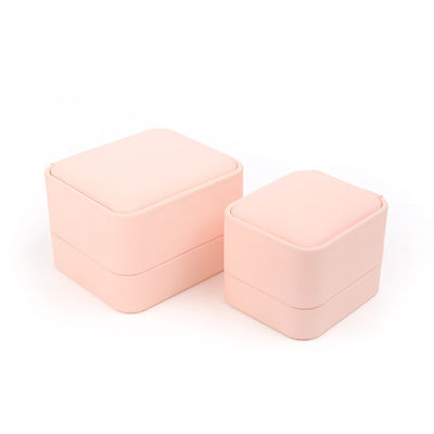 Groothandel Juwelen Verpakking Ring Box Custom Juwelen Verpakking Luxe roze Leders sieraden dubbele Ring Box voor bruiloft verloving