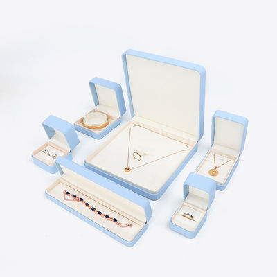 Lichtblauwe leren sieradendoos voor grote sieradenset ketting armband oorbellen ring verpakking