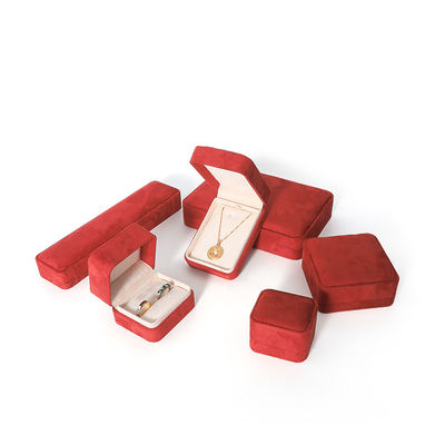 3D-printen Premium rode sieraden doos Verpakking voor grote halsketting Armband Ohrringe Ring Set