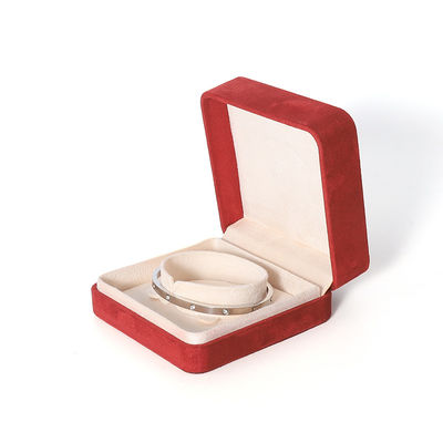 3D-printen Premium rode sieraden doos Verpakking voor grote halsketting Armband Ohrringe Ring Set