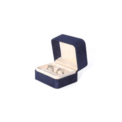 China Productie Groothandel Premium Blauwe Sieraden Verpakking Doos Op Maat Hoge Kwaliteit Grote Sieraden Set Ketting Armband Oorbellen Ring Verpakking Handgemaakte Vierkante Fluweel Blauwe Sieraden Doos Met Logo