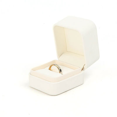 Handgemaakte vierkante wit leer sieraden verpakkingsdoos Custom luxe grote sieraden set doos voor halsketting armband oorbellen ring verpakking