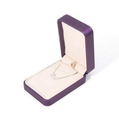 Hoogwaardige sieraden verpakkingsdoos Custom luxe grote sieraden set doos halsketting armband oorbellen ring verpakking handgemaakte vierkant paarse leder sieraden doos met logo