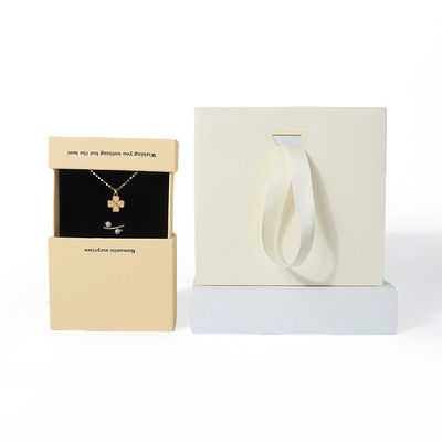 China productie groothandel hoge kwaliteit Ketting Oorbel Armband ring doos Sieraden verpakking Gepersonaliseerd Custom Milieuvriendelijk Karton Papier Gele Lade Sieraden Doos met logo