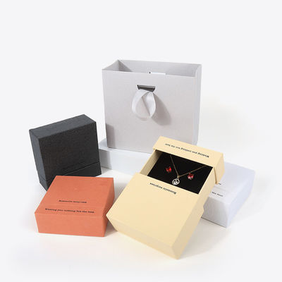 China productie groothandel hoge kwaliteit Ketting Oorbel Armband ring doos Sieraden verpakking Gepersonaliseerde Custom Milieuvriendelijk Karton Papier Lade Sieraden Doos met logo