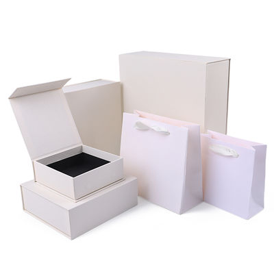 Groothandel productie van hoge kwaliteit Magnetische cadeaubon Verpakking Custom logo luxe Eco Friendly Karton Papier Wit Magnetische Sieraden Doos