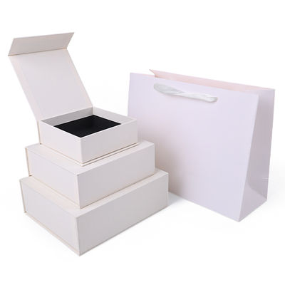 Groothandel productie van hoge kwaliteit Magnetische cadeaubon Verpakking Custom logo luxe Eco Friendly Karton Papier Wit Magnetische Sieraden Doos
