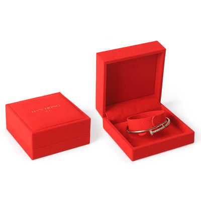 High-end fluweel vierkant rode sieraden doos voor armband halsketting ring verpakking
