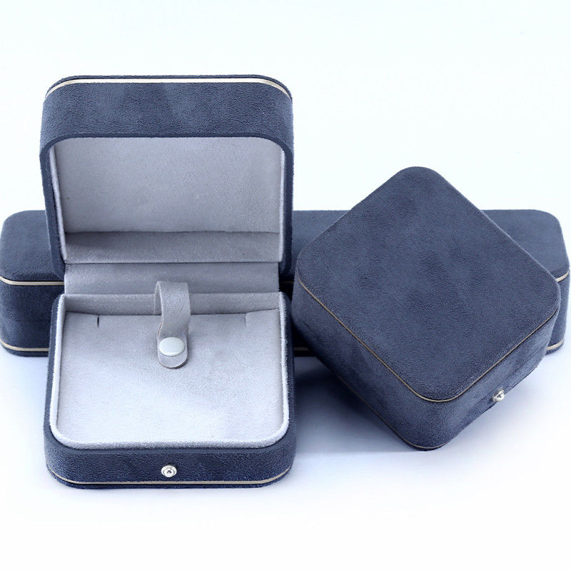 Nieuwste grijze fluweel sieraden doos voor Armband halsketting Ring Custom Logo Hanhong 2023