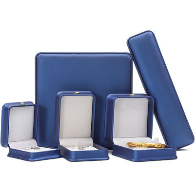 Nieuwste juwelen Pakket Blauwe lederen kroon Juwelen doos voor Armband Hanger Halsketting Ring