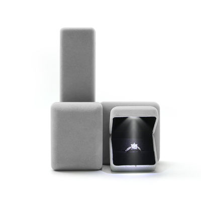 Luxe sieraden doos met LED licht en Custom Hanhong logo op fluweel materiaal