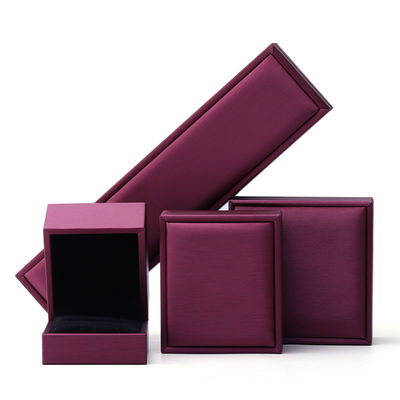 Custom Luxury Velvet Jewelry Packaging Box met Purple PU Leather van Hanhong