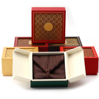 Antieke stijl kartonnen papier sieraden verpakkingsdoos met textuur decoratie
