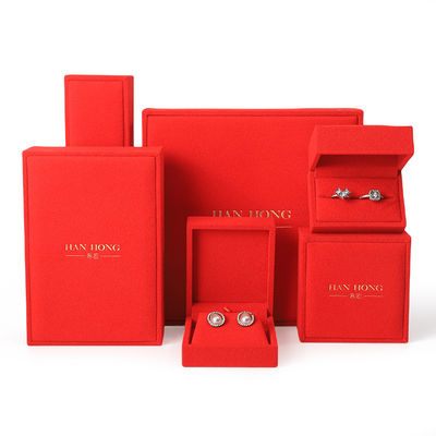 High-end fluweel vierkant rode sieraden doos voor armband halsketting ring verpakking
